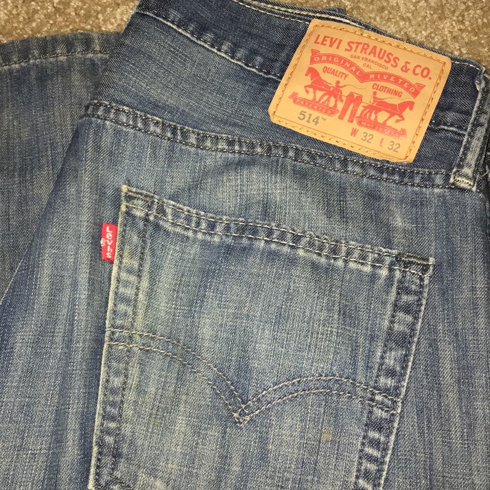 Levi’s 514 straight jeans 32x32